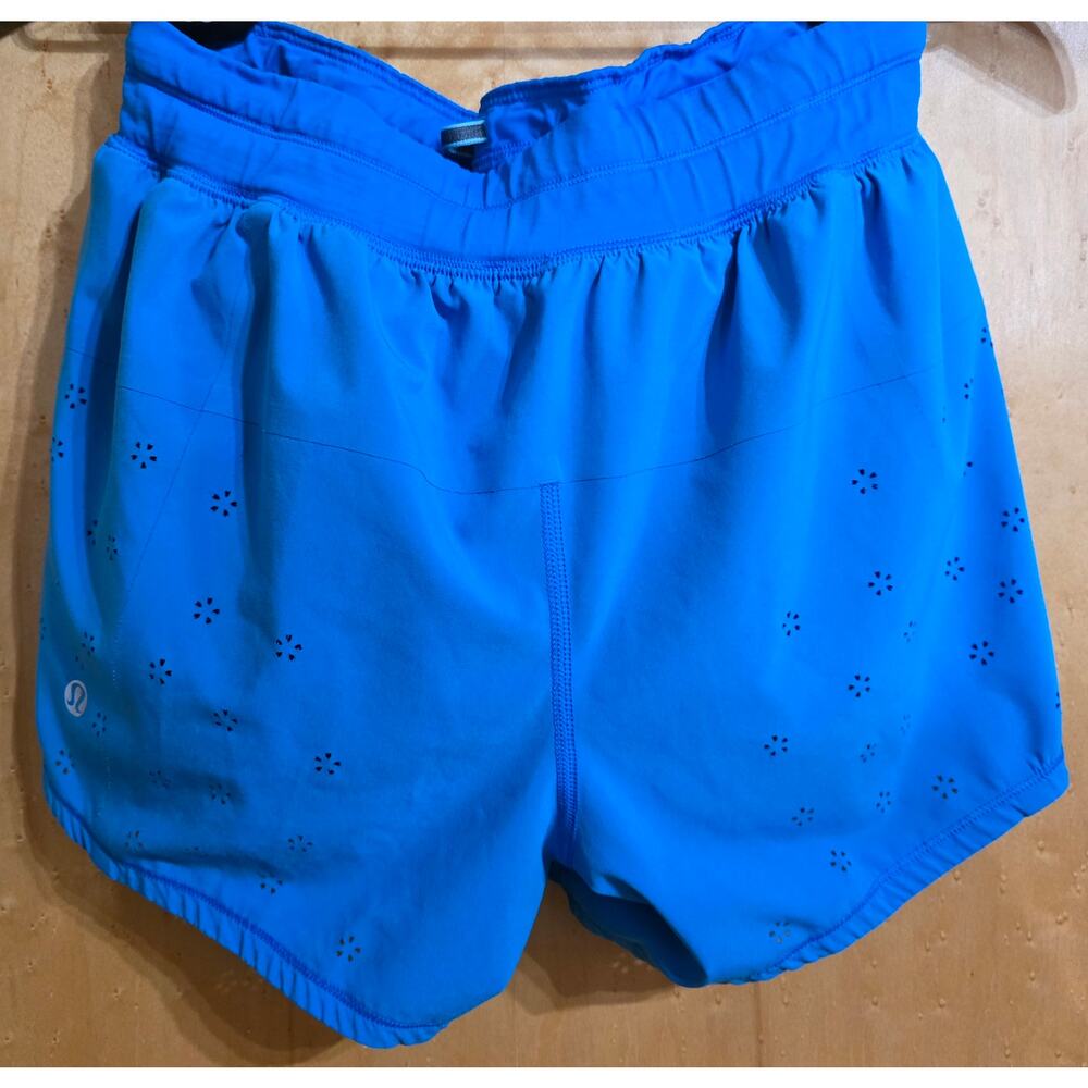 Lululemon Running Shorts (Women's Size 6)